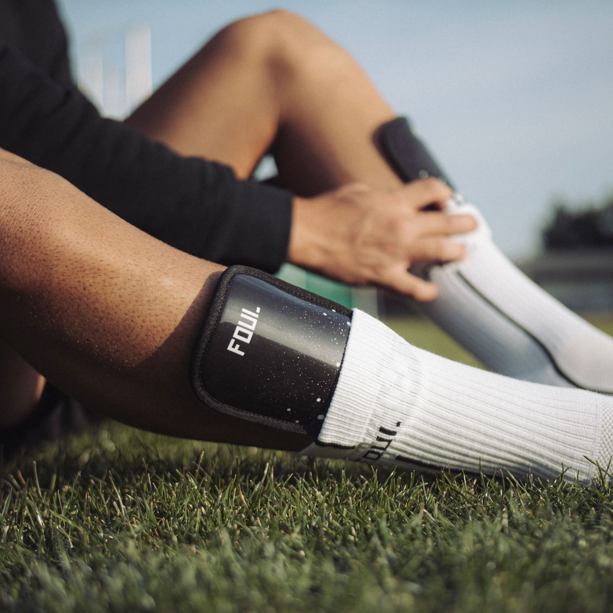 Football shin guards FOUL HEX design(2)